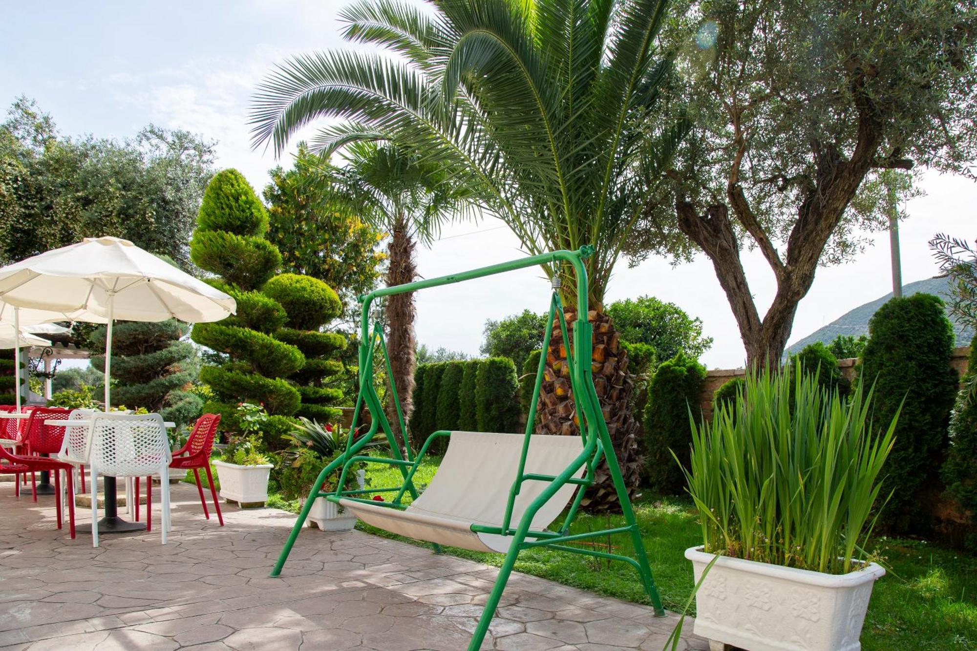 Vila Florika Hotel Борш Екстериор снимка